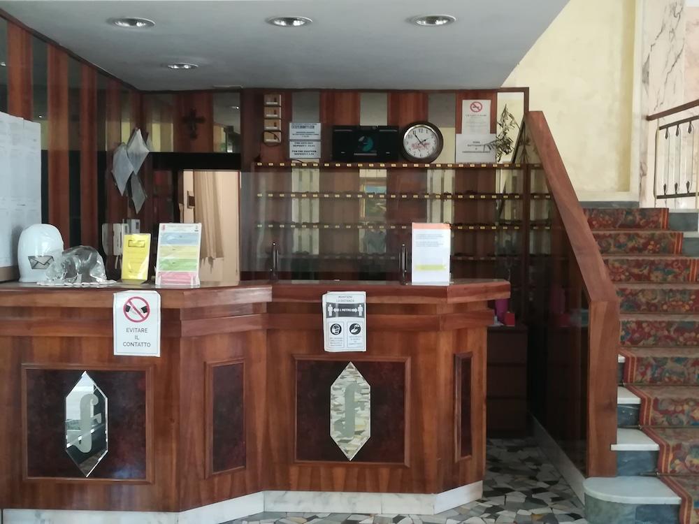 Hotel Cristallo Chianciano Terme Ngoại thất bức ảnh